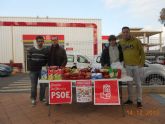 El PSOE y Juventudes Socialistas de La Unión recogen 1.000 kilos de alimentos y más de un centenar de juguetes en su campaña de Navidad