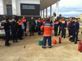 Emergencias imparte un curso de prevención de incendios a más una veintena de voluntarios
