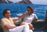 Una colección de imágenes de Robert Descharnes muestran la vida en Cadaqués de Dalí en el Museo Arqueológico de Murcia