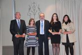Los murcianos con síndrome de Down de ASSIDO y sus familias premian a Alicia Barquero, el colegio Maestro José Castaño, Alcampo y al Club de Petanca Las Palomas