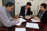 El Ayuntamiento de Alhama firma convenios con Cruz Roja, Las Flotas y la Fundación Francisco Munuera