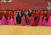 El consejero de Cultura destaca el trabajo que se realiza en la Escuela de Tauromaquia de Murcia
