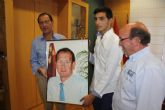 El Alcalde, obsequiado con un retrato pintado por un joven artista de La Paz
