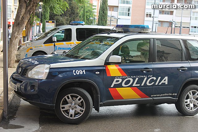 Totana y Alhama refuerzan la seguridad vial con un vehculo especializado cedido por la Jefatura Provincial de Trfico - 9