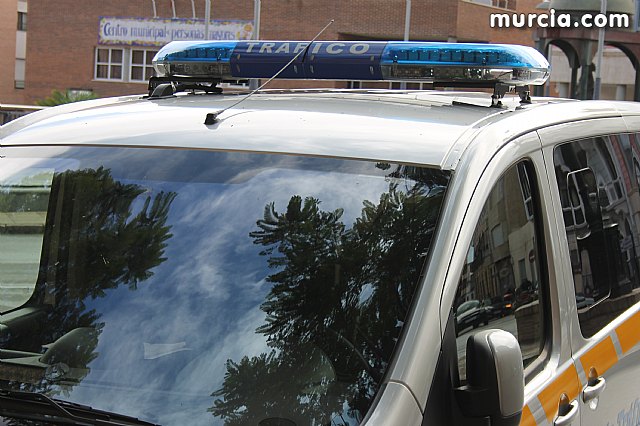 Totana y Alhama refuerzan la seguridad vial con un vehculo especializado cedido por la Jefatura Provincial de Trfico - 12