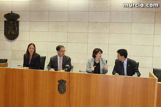 Totana y Alhama refuerzan la seguridad vial con un vehculo especializado cedido por la Jefatura Provincial de Trfico - 26