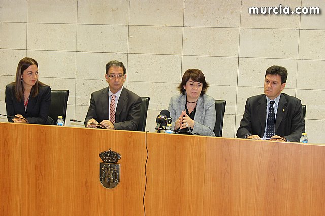 Totana y Alhama refuerzan la seguridad vial con un vehculo especializado cedido por la Jefatura Provincial de Trfico - 31