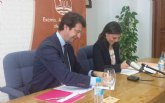 La Consejería de Empresa y el Ayuntamiento de Fortuna plasman en el convenio ´Municipio Emprendedor´ su compromiso para crear empleo