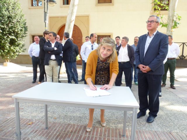 Tovar y los candidatos a las alcaldas de los principales municipios de la Regin firman el Cdigo tico socialista por la transparencia y contra la corrupcin - 16