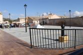 El alcalde y el concejal de pedanías presentan las obras realizadas en la Plaza de las Escuelas de la Cañada del Trigo