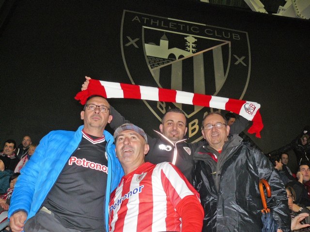 La Peña Athletic de Totana organiz un viaje a Bilbao para presenciar el encuentro entre el Athletic Club y el Crdoba - 7