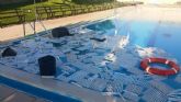 Unos desconocidos realizan actos vandálicos en las piscinas del Complejo Deportivo 