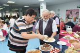 La Asociación Ecuménica celebra el adviento con una degustación solidaria de tartas