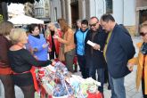 Artesanos de la región participan en el mercadillo navideño