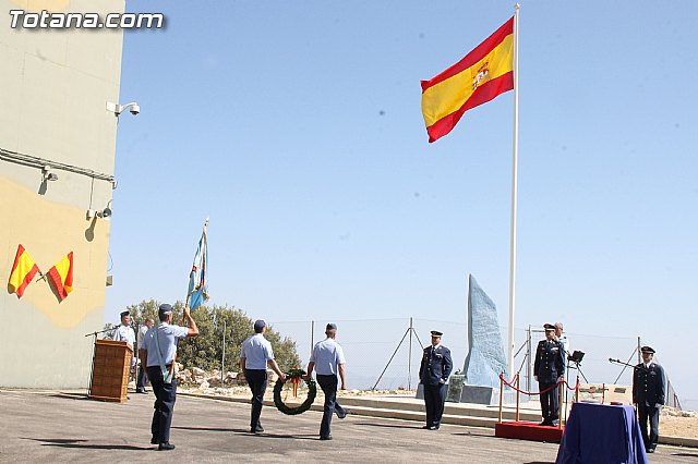 El Comandante del Cuerpo General del Ejrcito del Aire Juan Carlos Giz toma posesin de la Jefatura del Escuadrn del EVA 13 - 2