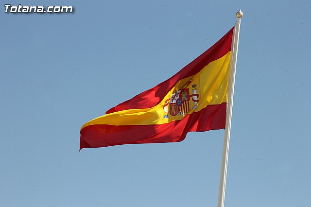El Comandante del Cuerpo General del Ejrcito del Aire Juan Carlos Giz toma posesin de la Jefatura del Escuadrn del EVA 13 - 3