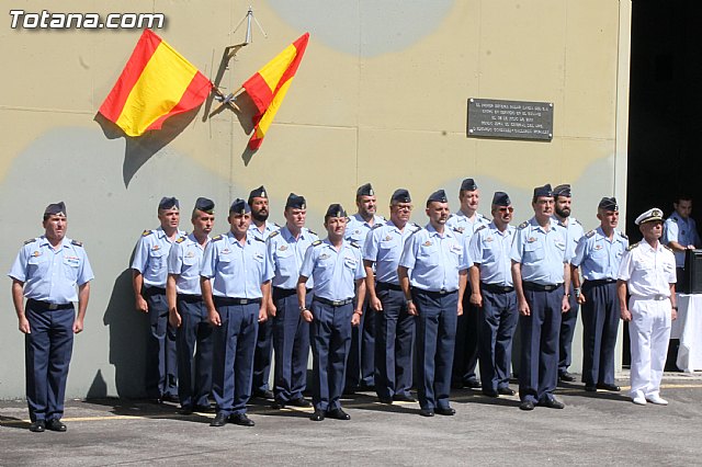 El Comandante del Cuerpo General del Ejrcito del Aire Juan Carlos Giz toma posesin de la Jefatura del Escuadrn del EVA 13 - 4