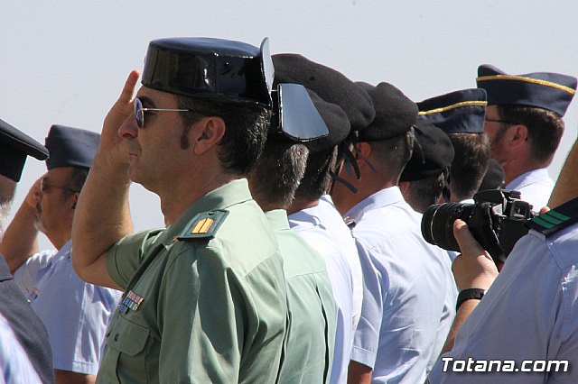 El Comandante del Cuerpo General del Ejrcito del Aire Juan Carlos Giz toma posesin de la Jefatura del Escuadrn del EVA 13 - 11