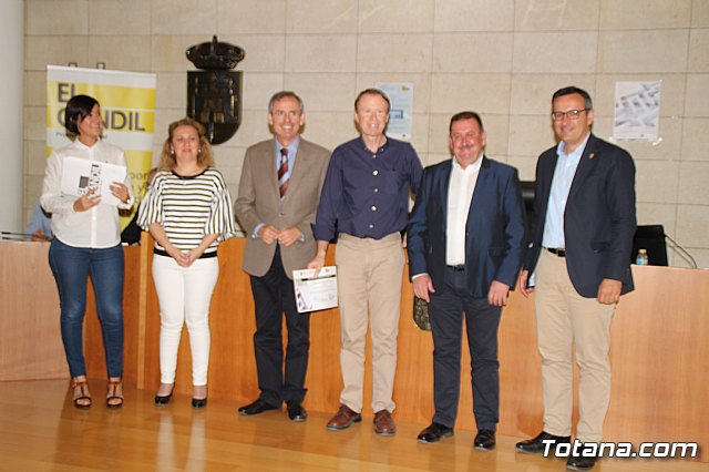 Destinan este año 2,9 millones a programas de empleabilidad que beneficiarn a 2.800 personas - 27