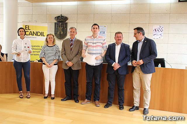 Destinan este año 2,9 millones a programas de empleabilidad que beneficiarn a 2.800 personas - 31