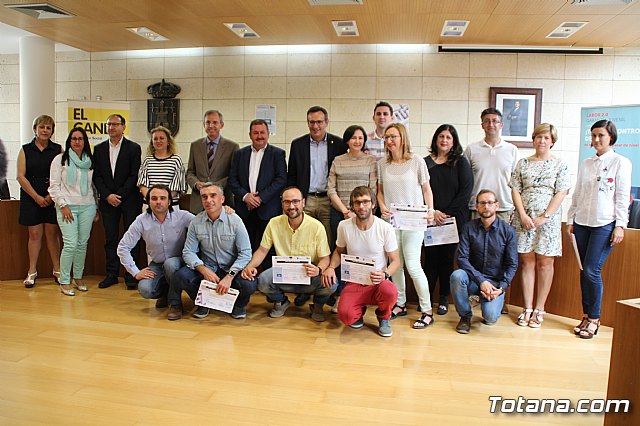 Destinan este año 2,9 millones a programas de empleabilidad que beneficiarn a 2.800 personas - 35