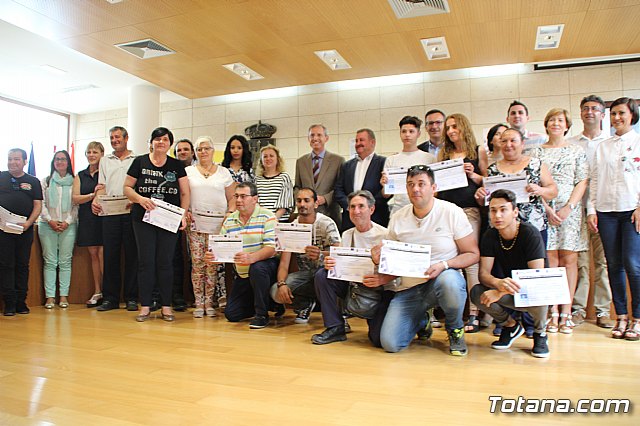 Destinan este año 2,9 millones a programas de empleabilidad que beneficiarn a 2.800 personas - 41