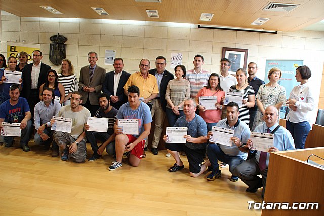 Destinan este año 2,9 millones a programas de empleabilidad que beneficiarn a 2.800 personas - 48