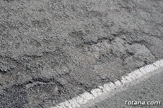 Mejorarn la carretera Aledo-Bullas en la zona de acceso al Parque Regional de Sierra Espuña - 8