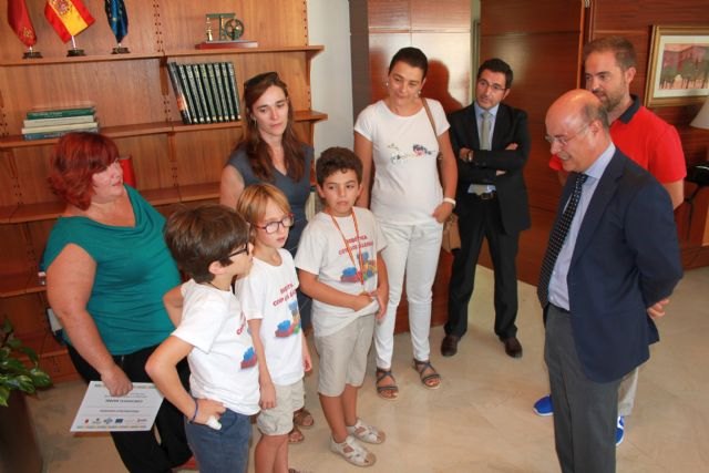 25 centros educativos se suman al proyecto ´El cable amarillo´ para hacer de la robótica una herramienta transversal entre asignaturas, Foto 2