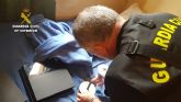 La Guardia Civil detiene a 27 personas por posesión y distribución de pornografía infantil en Internet