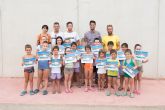 Más de 100 alumnos completan los cursos municipales de natación