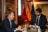 Fernando López Miras se reúne con el presidente de la Fundación Universidad Empresa y el director de la escuela de negocios ENAE