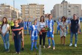 La Unión Deportiva Águilas Femenino recibe el cariño del público en su partido de presentación