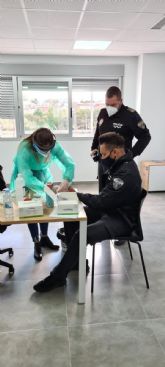 La Policía Local de Archena se hace los test de antígenos como medida de prevención ante la COVID19