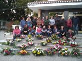 El Cifea de Torre Pacheco imparte un curso de  arte floral a 20 personas, en su mayoría mujeres, para  su posible salida profesional en el sector de la florister ía