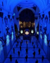 El Paso Azul recibe la visita de 11.000 personas en la iglesia de San Francisco esta Semana Santa, el mismo aforo de los palcos que se instalan en la ‘Carrera’