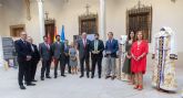 Fernando López Miras recibe al presidente del Paso Blanco de Lorca y miembros de su junta directiva