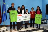 La ONG 'Delwende' recibe 11.000 euros de la marcha 'Caravaca por Filipinas'