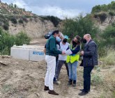 El alcalde visita las obras de la rambla de El Cárcabo