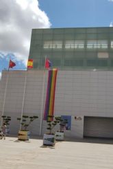 VOX interpone acciones legales contra la instalación de la bandera LGTBI en la fachada del Ayuntamiento de Torre Pacheco