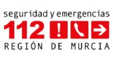 Bomberos y sanitarios atienden a herido tras salida de vía y caer a un barranco en la RM-3 en Alhama de Murcia