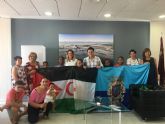 El Alcalde recibe a los siete niños saharauis acogidos durante el verano por familias del municipio