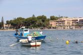 Avanza la instalación de redes antimedusas en las zonas de baño del Mar Menor