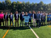 La Comunidad financia la renovación del césped del campo de fútbol de Archena