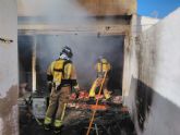 Atendidas dos personas que ha resultado heridas por quemaduras en el incendio de una vivienda en Roldán