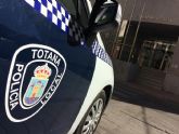 La Policía Local detiene a un hombre sospechoso de robo con fuerza e intimidación en un establecimiento comercial de Totana