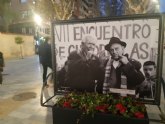 Murcia dedica un espacio privilegiado al Tío Juan Rita en la exposición fotográfica urbana organizada para conmemorar el Encuentro de Cuadrillas de Patiño