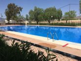 La Concejalía de Deportes pone en marcha durante el mes de julio un curso de natación en la piscina de Zarcilla de Ramos para los más pequeños