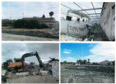 El Área de Urbanismo de Lorca colabora en las gestiones para la demolición de uno antiguo cebadero en la Vereda de la Palma junto al CD Felipe VI