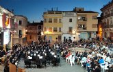 Más de 100 músicos ofrecen un concierto que inicia las fiestas en honor a la Santísima Cruz y de Moros y Cristianos en Abanilla